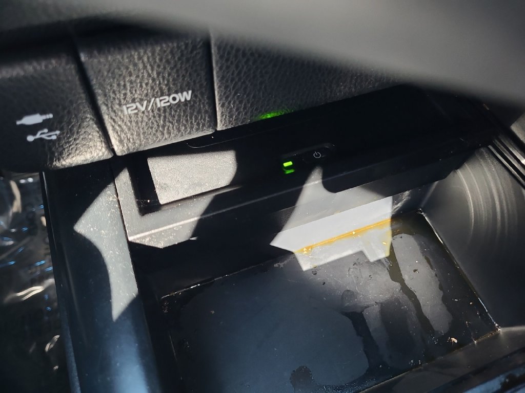 Used 2019 Toyota Camry XSE FWD image 14