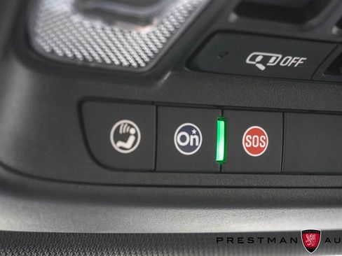 Used 2023 Chevrolet Traverse Premier image 37