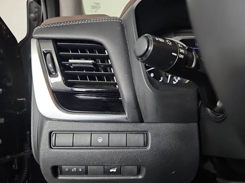 Certified 2022 Nissan Rogue SL w/ SL Premium Package FWD image 26