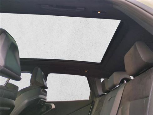 Certified 2025 BMW X3 xDrive30i w/ M Sport Package image 19