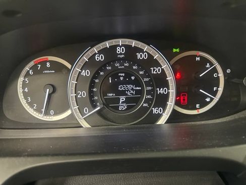 Used 2015 Honda Accord LX image 11
