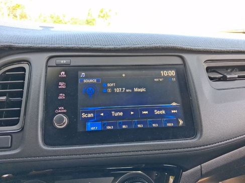 Used 2019 Honda HR-V Sport image 22