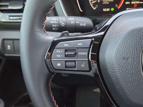 Certified 2025 Honda Pilot Sport image 28