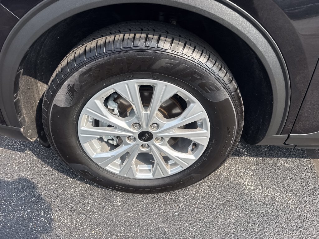 Used 2025 Ford Escape Active AWD/4WD image 19