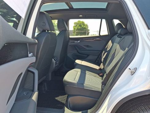 New 2026 Volkswagen Tiguan SE R-Line AWD/4WD image 5