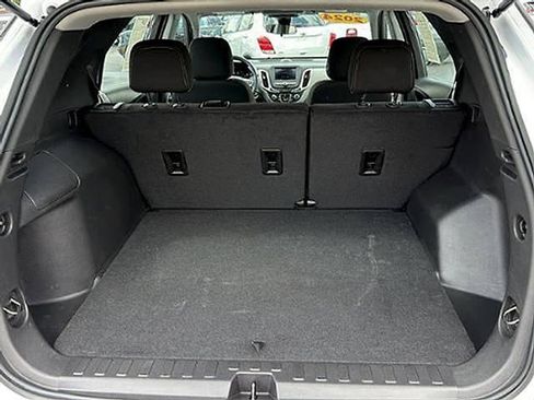 Used 2024 Chevrolet Equinox LS w/ Sport Edition FWD image 8