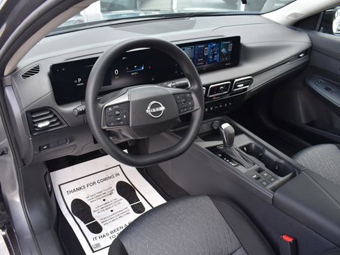 Used 2026 Nissan Sentra SV w/ Floor Mat Package FWD image 24