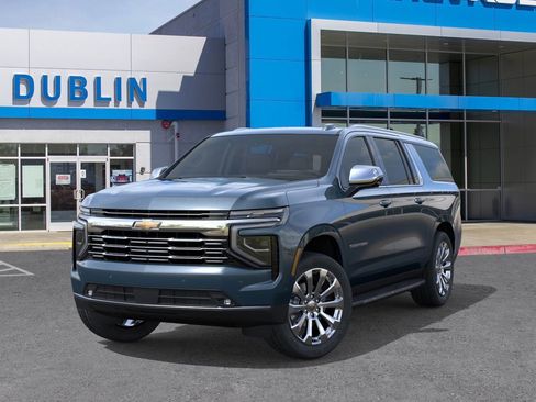 New 2026 Chevrolet Suburban Premier image 7