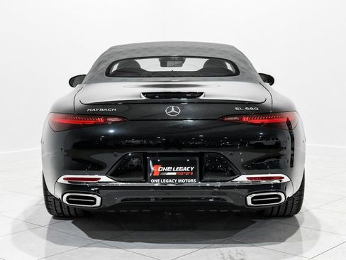 Used 2026 Mercedes-Benz Maybach SL 680 image 10