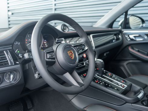 New 2026 Porsche Macan S AWD/4WD image 4