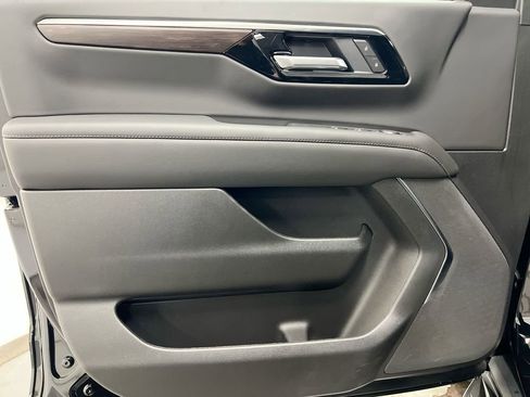 New 2026 Chevrolet Suburban LS AWD/4WD image 21