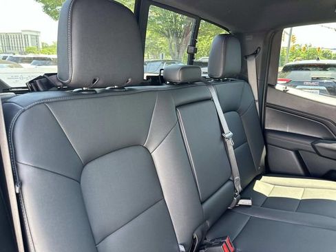 Used 2024 Chevrolet Colorado LT w/ LT Convenience Package III RWD image 14