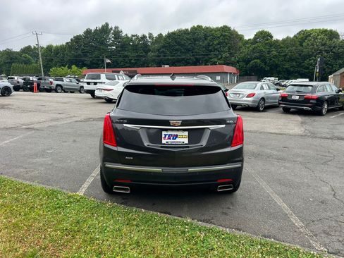 Used 2018 Cadillac XT5 Luxury w/ Driver Awareness Package AWD/4WD image 5