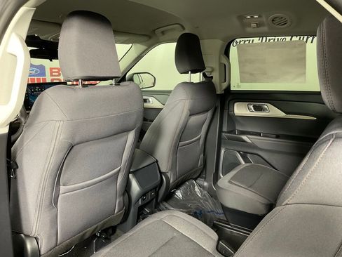 New 2026 Ford Explorer Active RWD image 16
