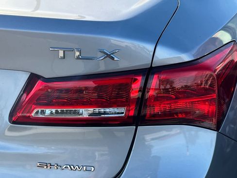 Used 2018 Acura TLX V6 SH-AWD w/ Technology Pkg image 7