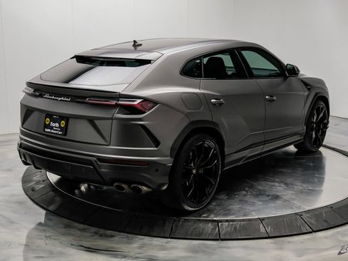 Used 2022 Lamborghini Urus AWD/4WD image 20