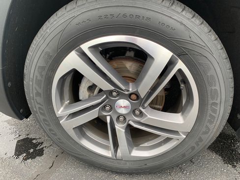 Used 2021 GMC Terrain SLT AWD/4WD image 5