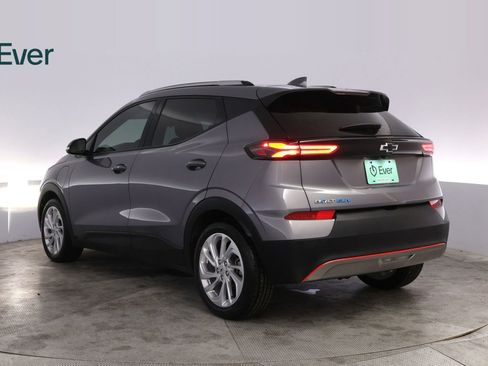 Used 2023 Chevrolet Bolt EUV LT w/ Driver Confidence Package FWD image 17