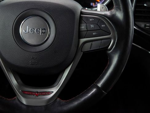 Used 2020 Jeep Grand Cherokee Trailhawk image 24