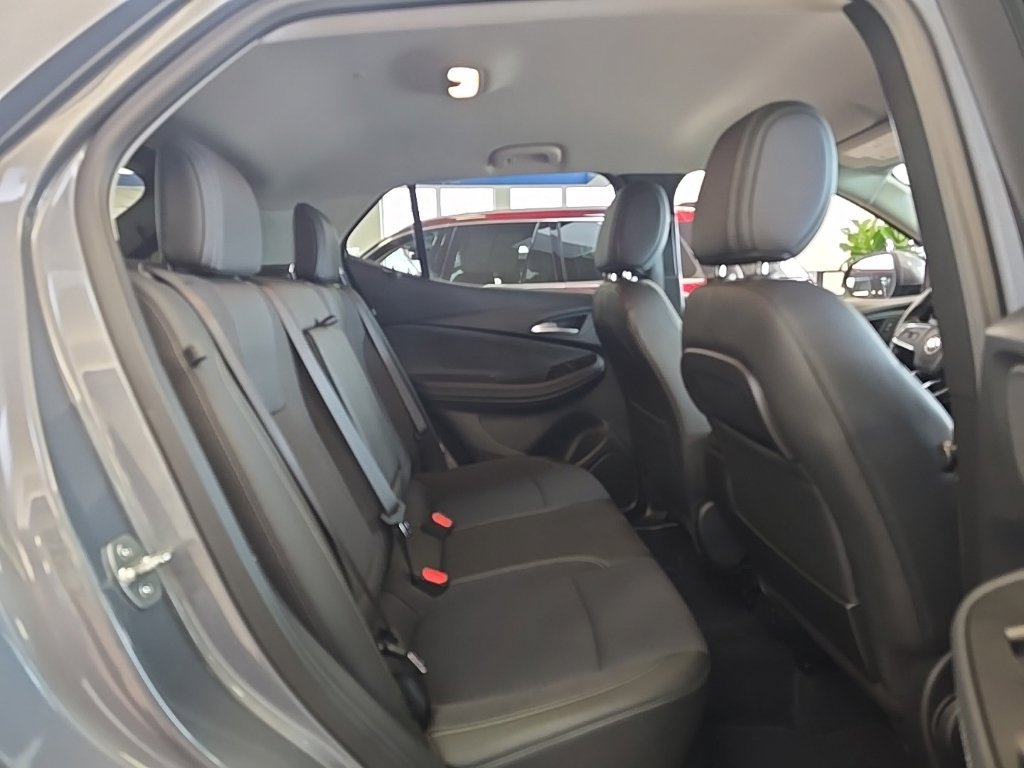 Used 2020 Buick Encore GX Select AWD/4WD image 39