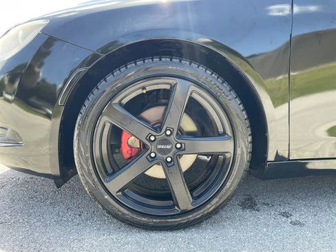 Used 2015 Chrysler 200 Limited FWD image 11