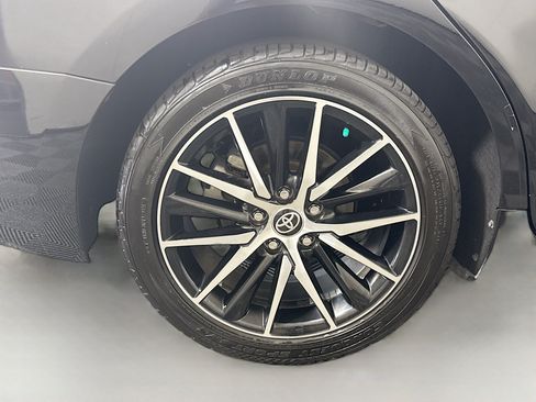 Used 2023 Toyota Camry SE FWD image 32
