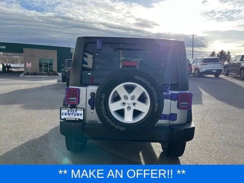 Used 2018 Jeep Wrangler Unlimited Sport S AWD/4WD image 9