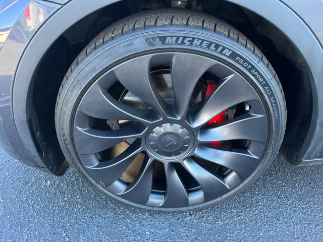 Used 2023 Tesla Model Y Performance AWD/4WD image 36