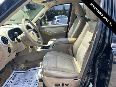 Used 2010 Mercury Mountaineer Premier image 12
