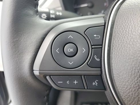 Used 2024 Toyota Corolla Cross LE FWD image 23