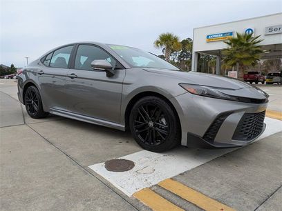 Used 2025 Toyota Camry SE