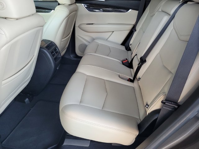Used 2019 Cadillac XT5 FWD image 15