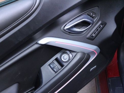 Used 2020 Chevrolet Camaro LT image 12