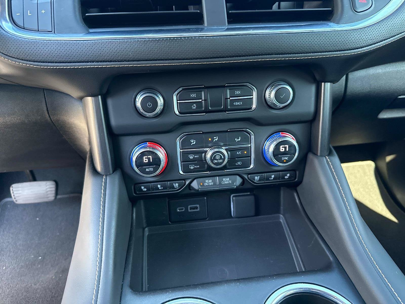 Used 2023 GMC Yukon AT4 w/ Max Trailering Package AWD/4WD image 25