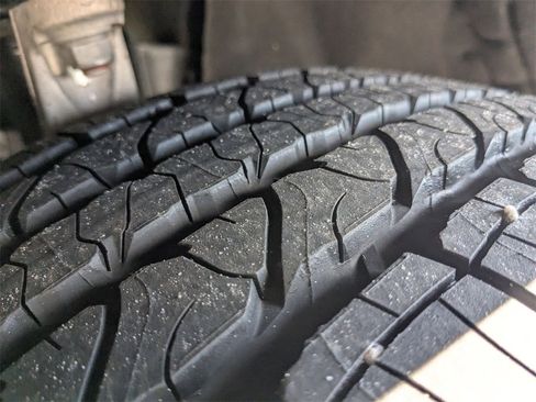 Used 2024 Dodge Durango GT image 12