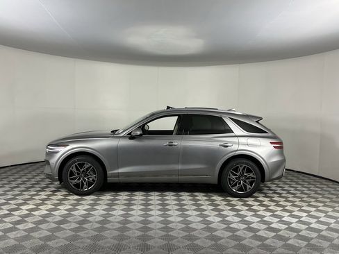 Used 2023 Genesis GV70 2.5T w/ Advanced Package image 9