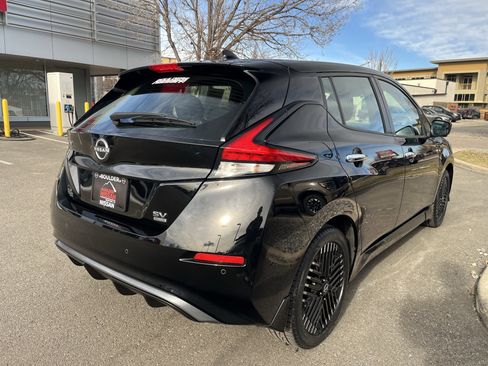 Certified 2024 Nissan Leaf SV Plus image 8