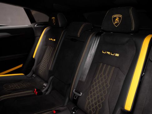 Used 2024 Lamborghini Urus Performante AWD/4WD image 73