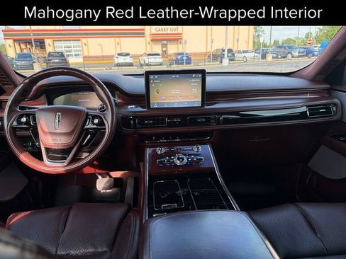 Used 2022 Lincoln Aviator Black Label w/ Class IV Trailer Tow Package AWD/4WD image 15