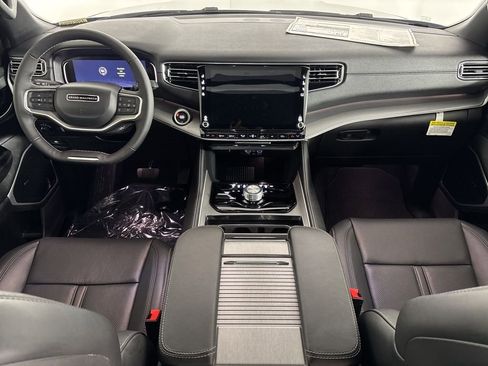 New 2026 Jeep Grand Wagoneer Limited image 12