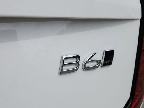 New 2026 Volvo XC90 B6 Core image 16