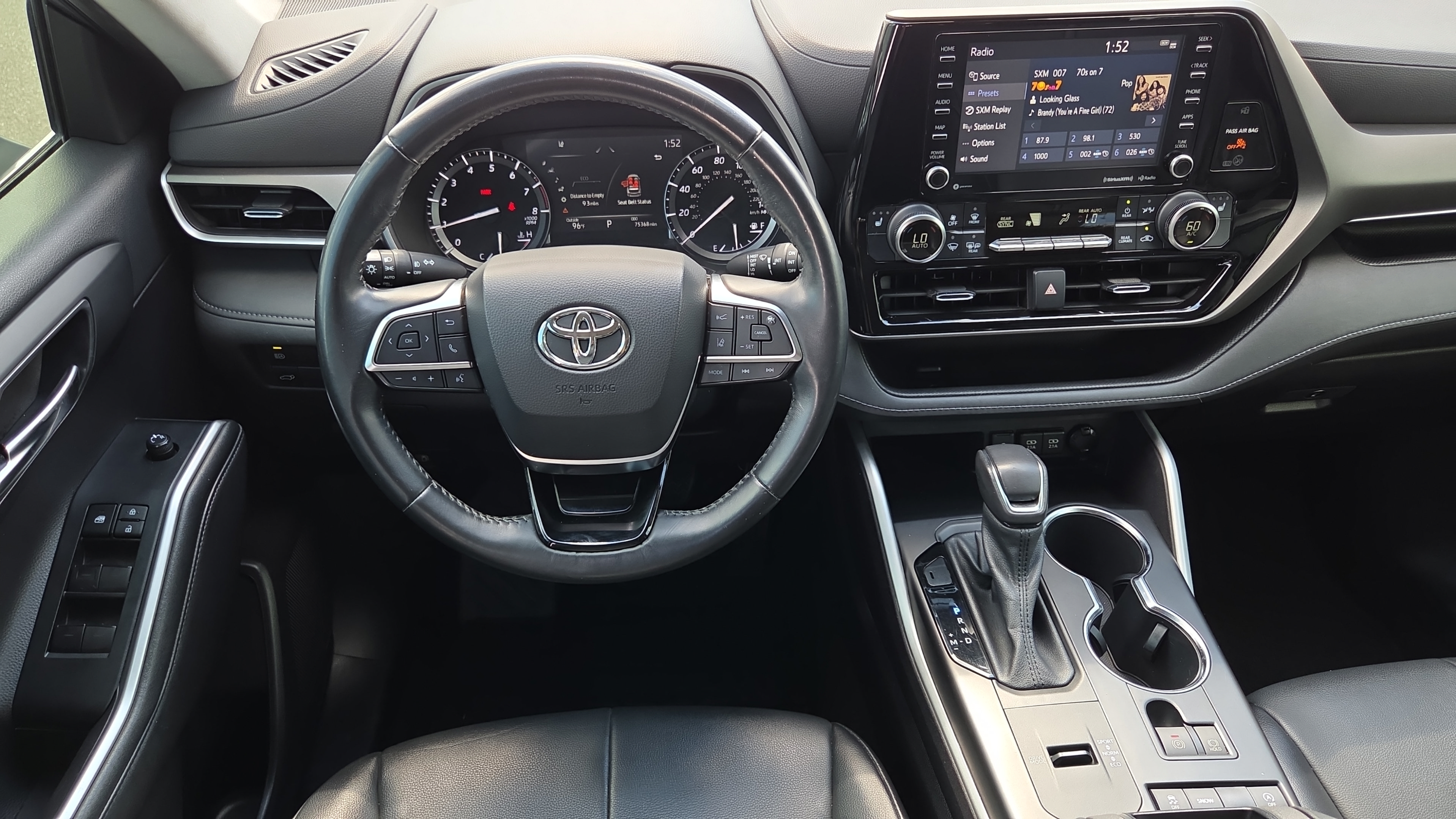 Certified 2021 Toyota Highlander XLE FWD image 15