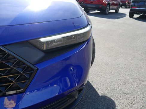 Used 2025 Honda Accord Sport image 19