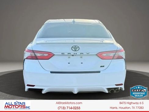 Used 2020 Toyota Camry SE w/ Carpet Mat Package FWD image 5