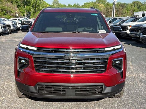 New 2026 Chevrolet Traverse LT w/ Sun and Wheel Package image 2