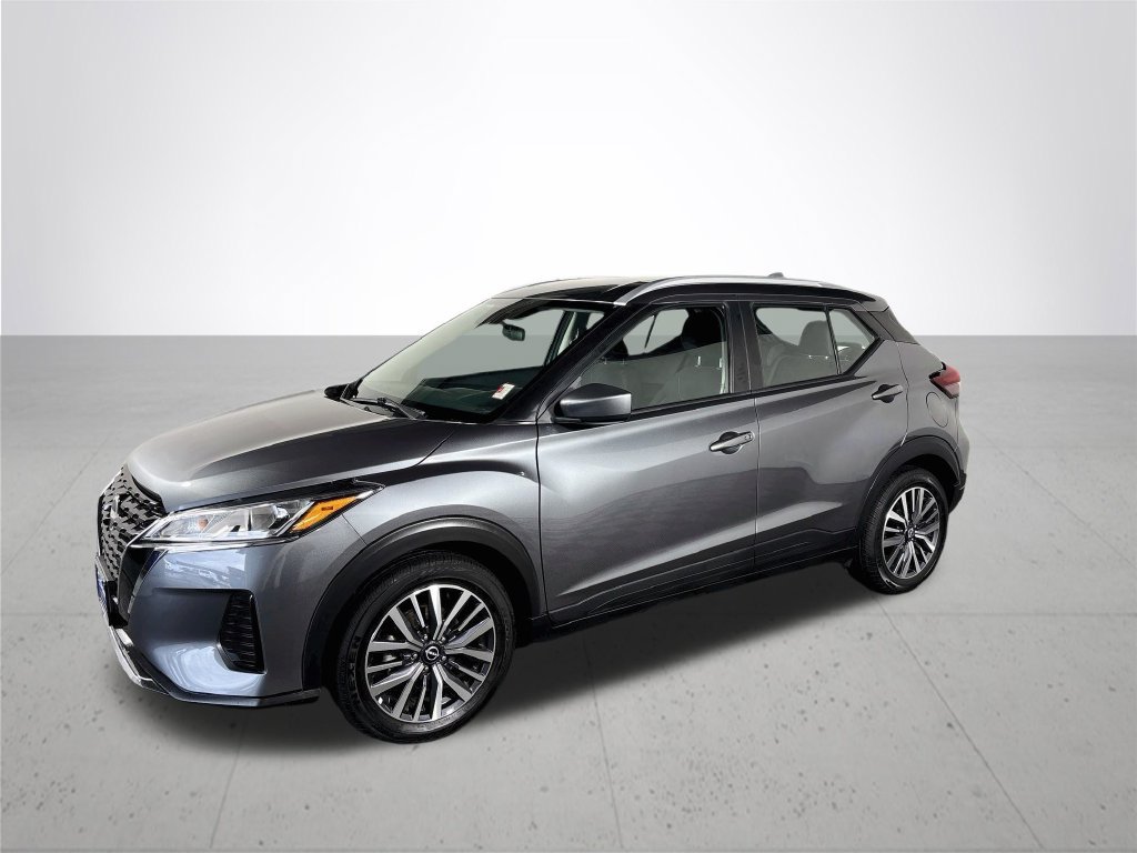 Used 2022 Nissan Kicks SV FWD image 2