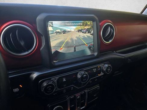 Used 2021 Jeep Gladiator Rubicon image 21