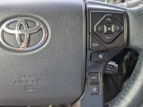Used 2023 Toyota 4Runner TRD Off-Road Premium w/ Moonroof Package AWD/4WD image 26