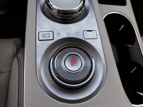 Used 2024 Genesis GV70 2.5T Advanced w/ Advanced Package image 24