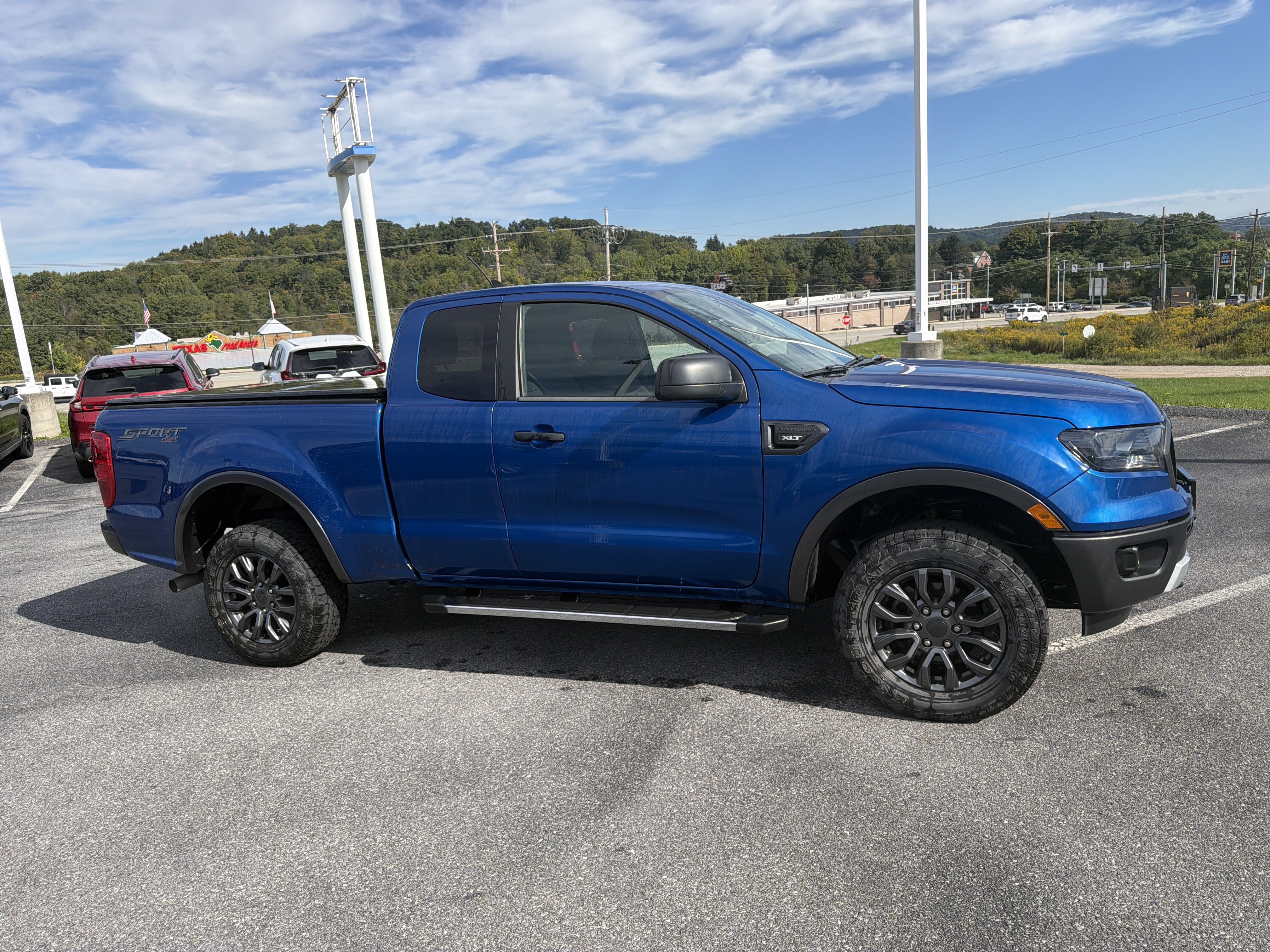 Used 2020 Ford Ranger XLT w/ Equipment Group 301A Mid AWD/4WD image 2